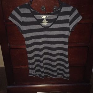 Cute v neck t-shirt